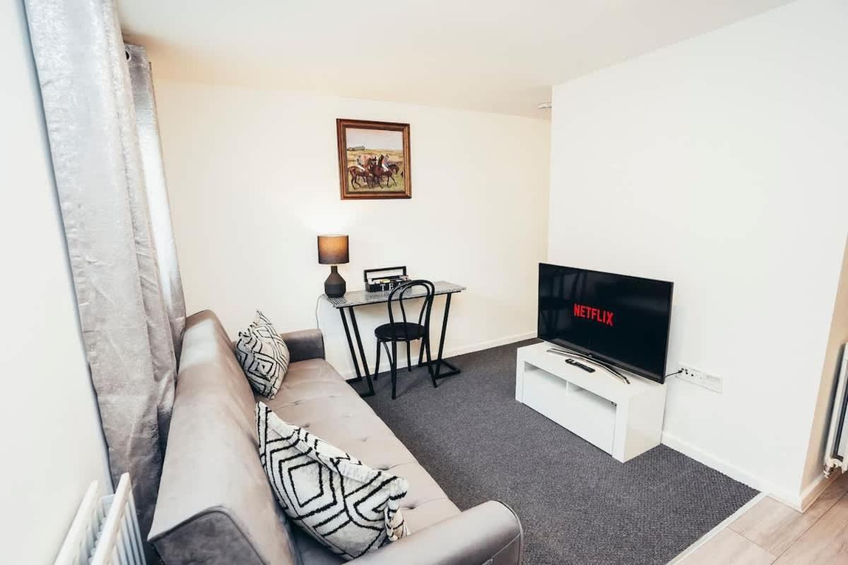 Snug 1Br Apt, Self Check In, Parking, By Derbnb Hilton  Kültér fotó